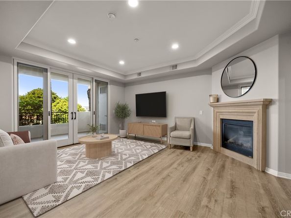 401 Bernard Street 211, Costa Mesa CA 92627