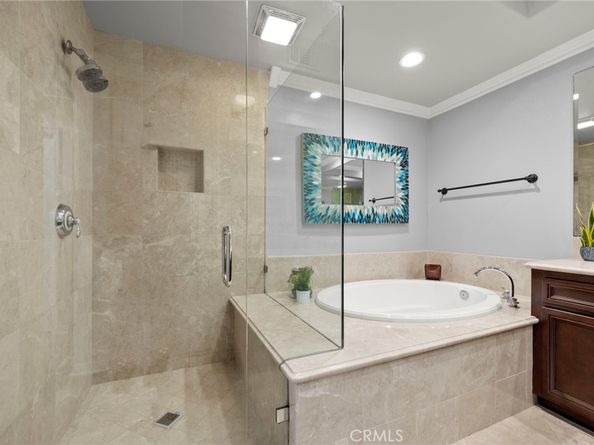 401 Bernard Street 211, Costa Mesa CA 92627