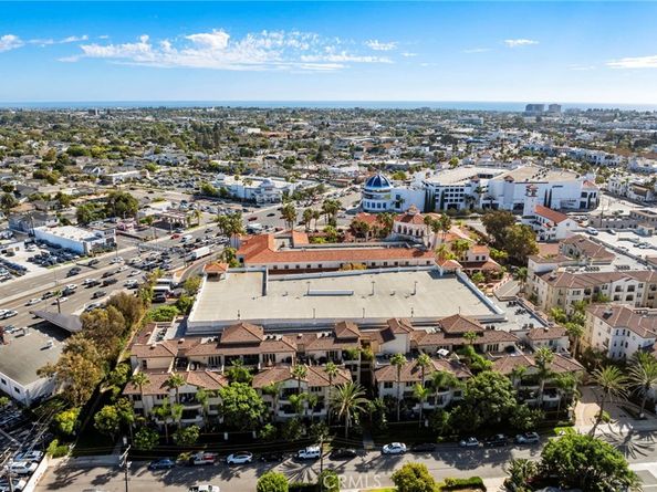 401 Bernard Street 211, Costa Mesa CA 92627