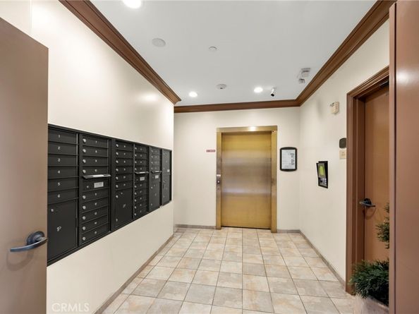 401 Bernard Street 211, Costa Mesa CA 92627