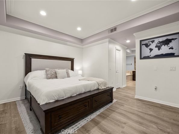 401 Bernard Street 211, Costa Mesa CA 92627