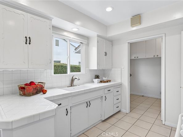 1005 W 20th, Santa Ana CA 92706