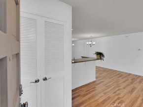 2521 W Sunflower H2, Santa Ana CA 92704