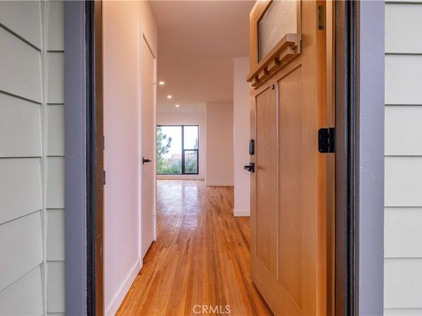 25710 Crest Road, Torrance CA 90505