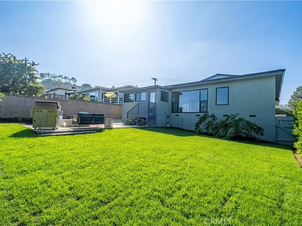 25710 Crest Road, Torrance CA 90505