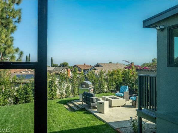 25710 Crest Road, Torrance CA 90505