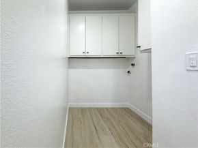 1944 Glendon 209, Los Angeles CA 90025