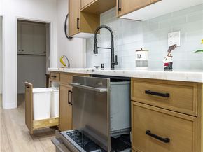 1944 Glendon 209, Los Angeles CA 90025