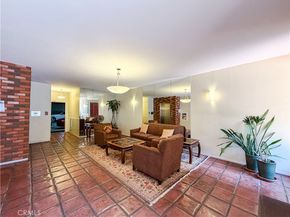 1944 Glendon 209, Los Angeles CA 90025