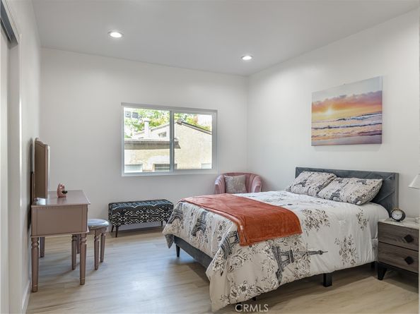 1944 Glendon 209, Los Angeles CA 90025