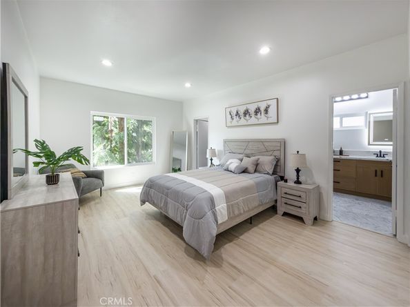 1944 Glendon 209, Los Angeles CA 90025