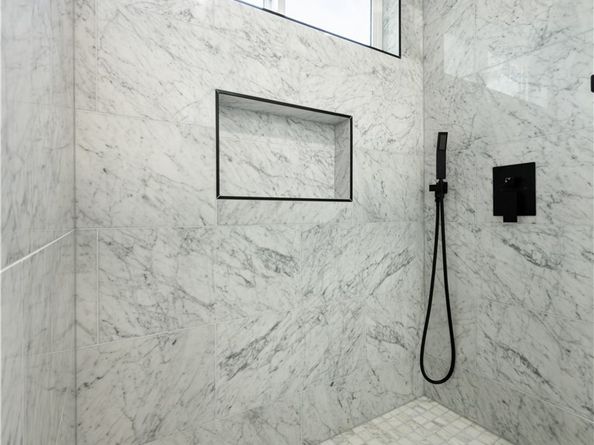 1944 Glendon 209, Los Angeles CA 90025