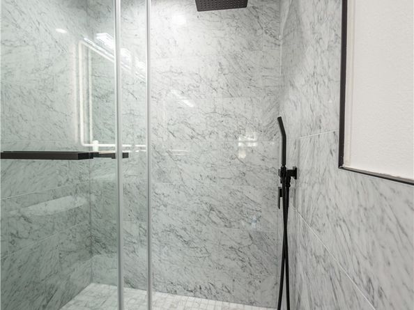 1944 Glendon 209, Los Angeles CA 90025