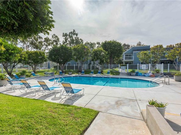 6000 Bixby Village Drive 15, Long Beach CA 90803