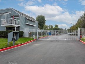 6000 Bixby Village Drive 15, Long Beach CA 90803