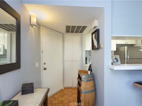 6000 Bixby Village Drive 15, Long Beach CA 90803