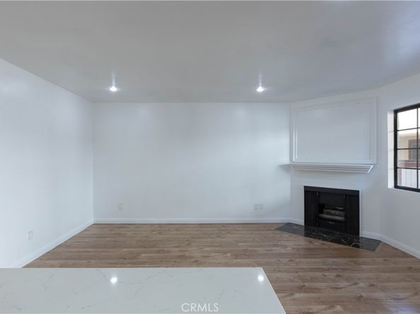 15946 Vanowen Street 103, Van Nuys CA 91406