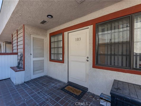 15946 Vanowen Street 103, Van Nuys CA 91406