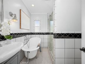 737 Molino Avenue, Long Beach CA 90804