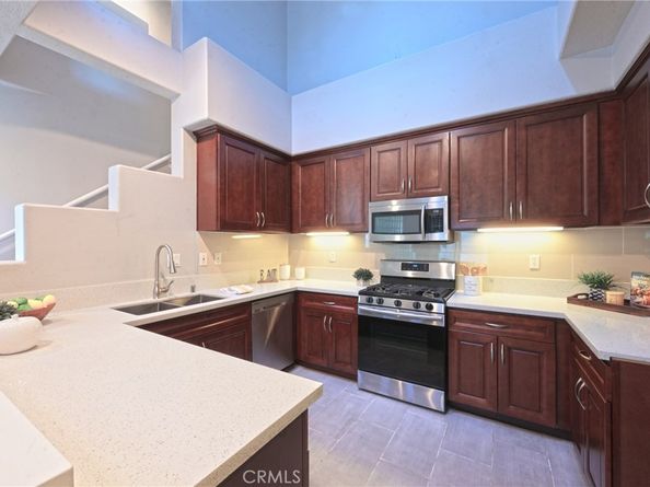 927 S Lone Pine, Anaheim Hills CA 92808