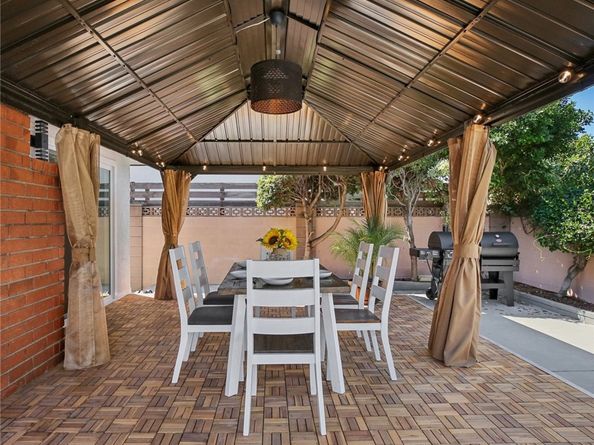 1533 W San Lorenzo Ave, Santa Ana CA 92704