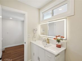 1533 W San Lorenzo Ave, Santa Ana CA 92704