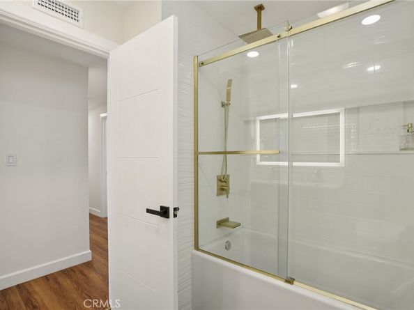 1533 W San Lorenzo Ave, Santa Ana CA 92704