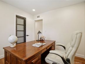 1533 W San Lorenzo Ave, Santa Ana CA 92704