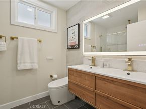 1533 W San Lorenzo Ave, Santa Ana CA 92704