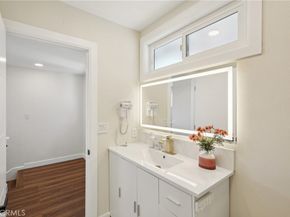 1533 W San Lorenzo Ave, Santa Ana CA 92704
