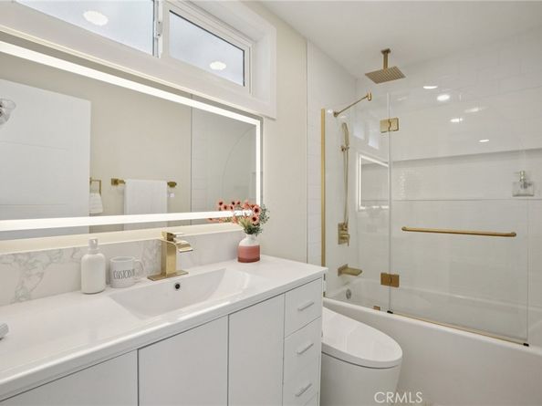 1533 W San Lorenzo Ave, Santa Ana CA 92704