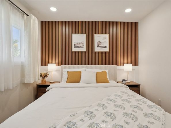 1533 W San Lorenzo Ave, Santa Ana CA 92704