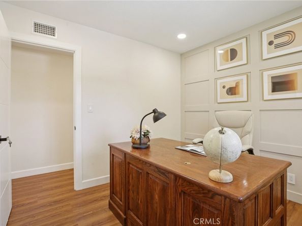 1533 W San Lorenzo Ave, Santa Ana CA 92704