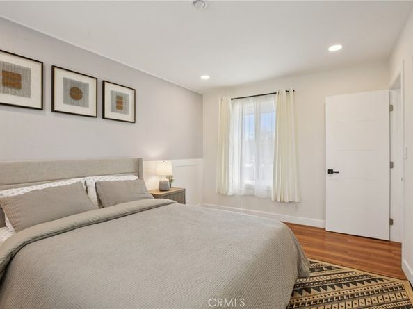 1533 W San Lorenzo Ave, Santa Ana CA 92704