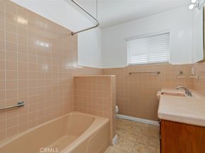 831 Roswell Avenue, Long Beach CA 90804