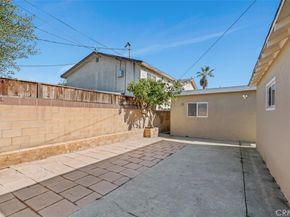 831 Roswell Avenue, Long Beach CA 90804
