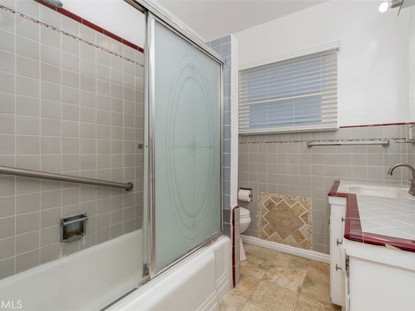 831 Roswell Avenue, Long Beach CA 90804