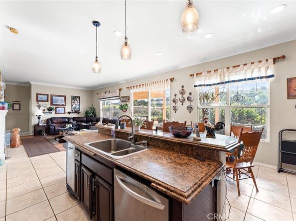 7572 E Endemont Court, Anaheim Hills CA 92808