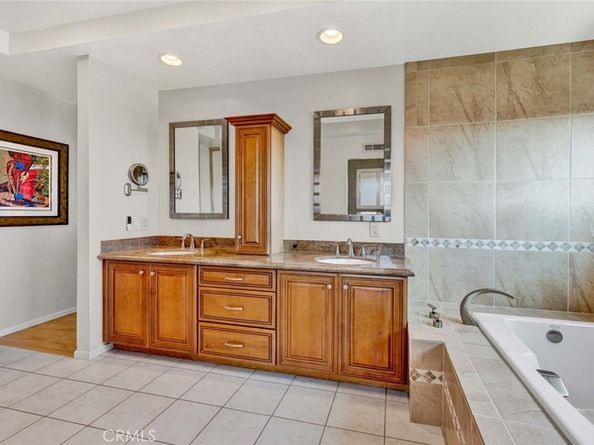 197 N Buckskin Way, Orange CA 92869