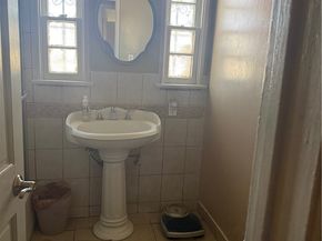 10600 Ruthelen, Los Angeles CA 90047