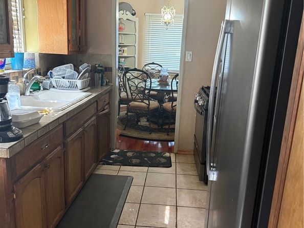 10600 Ruthelen, Los Angeles CA 90047