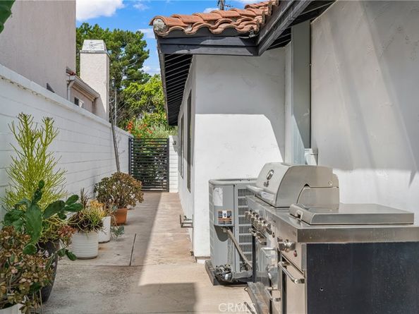 314 Ultimo Avenue, Long Beach CA 90814