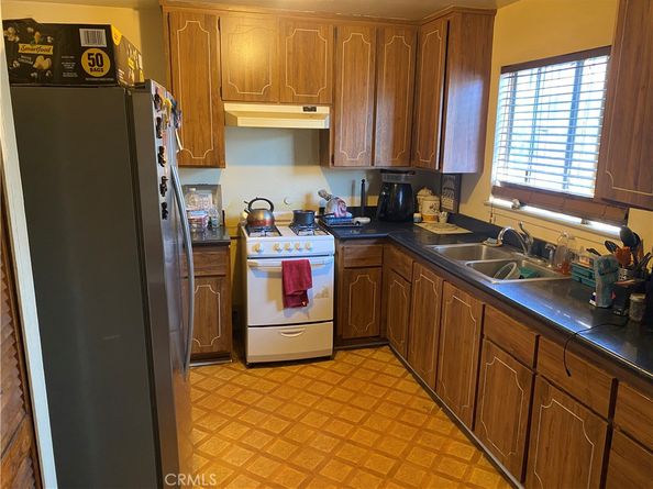 329 E 109th Street, Los Angeles CA 90061