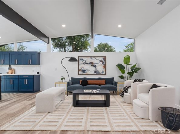 3000 Country Club Drive, Costa Mesa CA 92626