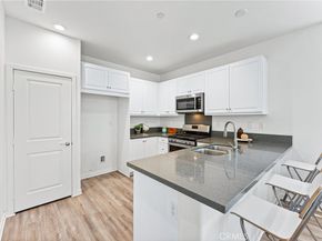 1166 Newberry Lane 1, Claremont CA 91711