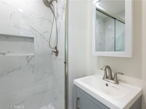 3240 Pacific Avenue, Long Beach CA 90807
