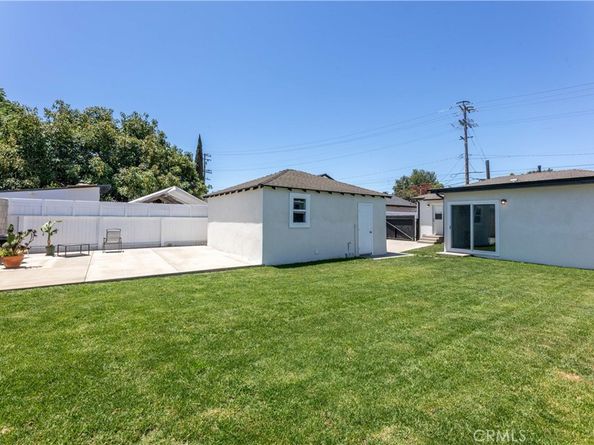 3240 Pacific Avenue, Long Beach CA 90807