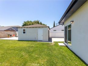 3240 Pacific Avenue, Long Beach CA 90807