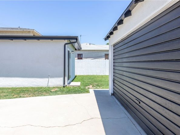 3240 Pacific Avenue, Long Beach CA 90807