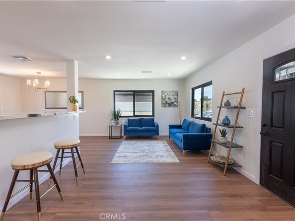 3240 Pacific Avenue, Long Beach CA 90807
